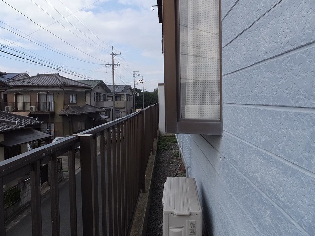 劣化したサイディング壁